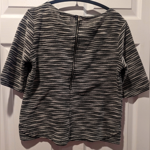 Le Chateau size M top - Picture 2 of 4